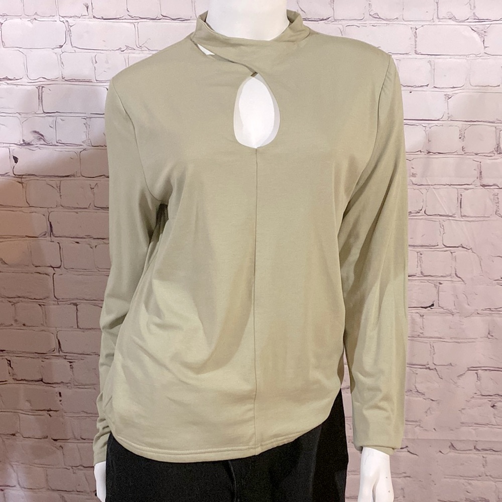 Brand new Oak+Fort cutout siege green high neck top/blouse